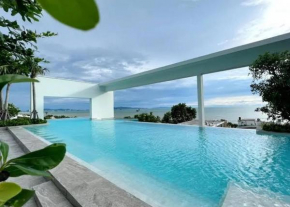 Oceanfront APT Jomtien Beach Right Outside
